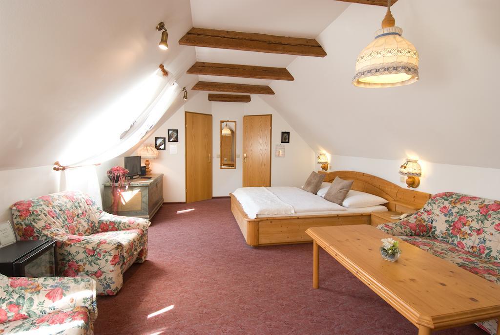 Hotel Biedermeier Hof Schärding Chambre photo