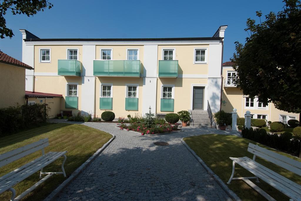 Hotel Biedermeier Hof Schärding Extérieur photo